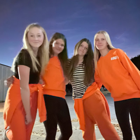 Meet your Posher, Abbey - Picture 1 of 1